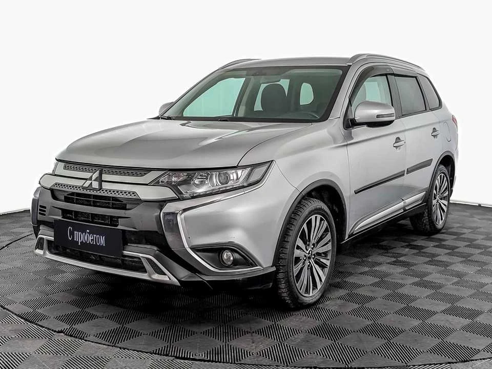 MITSUBISHI OUTLANDER, 2018, пробег 72 784 км, цена от 1 760 000 руб.