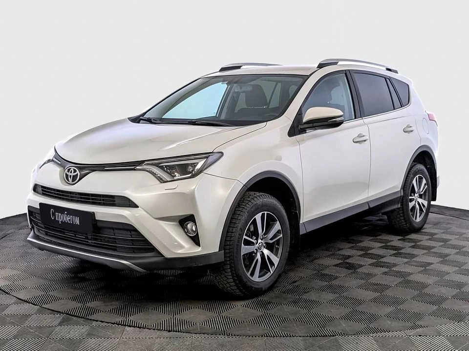 TOYOTA RAV4, 2018, пробег 139 740 км, цена от 1 980 000 руб.