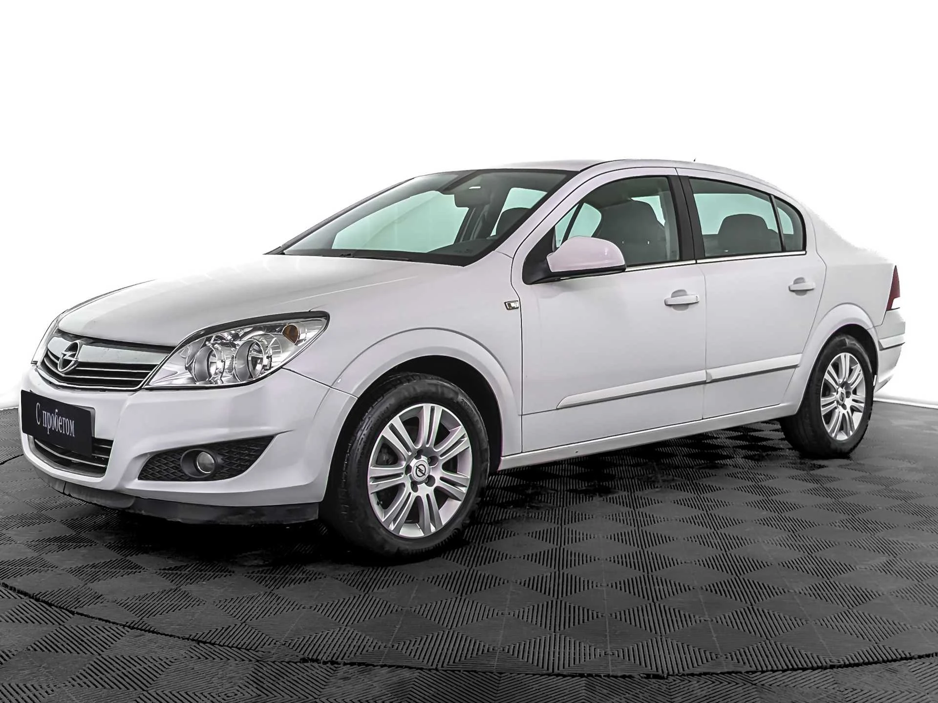 OPEL ASTRA, 2011, пробег 165 299 км, цена от 720 000 руб.