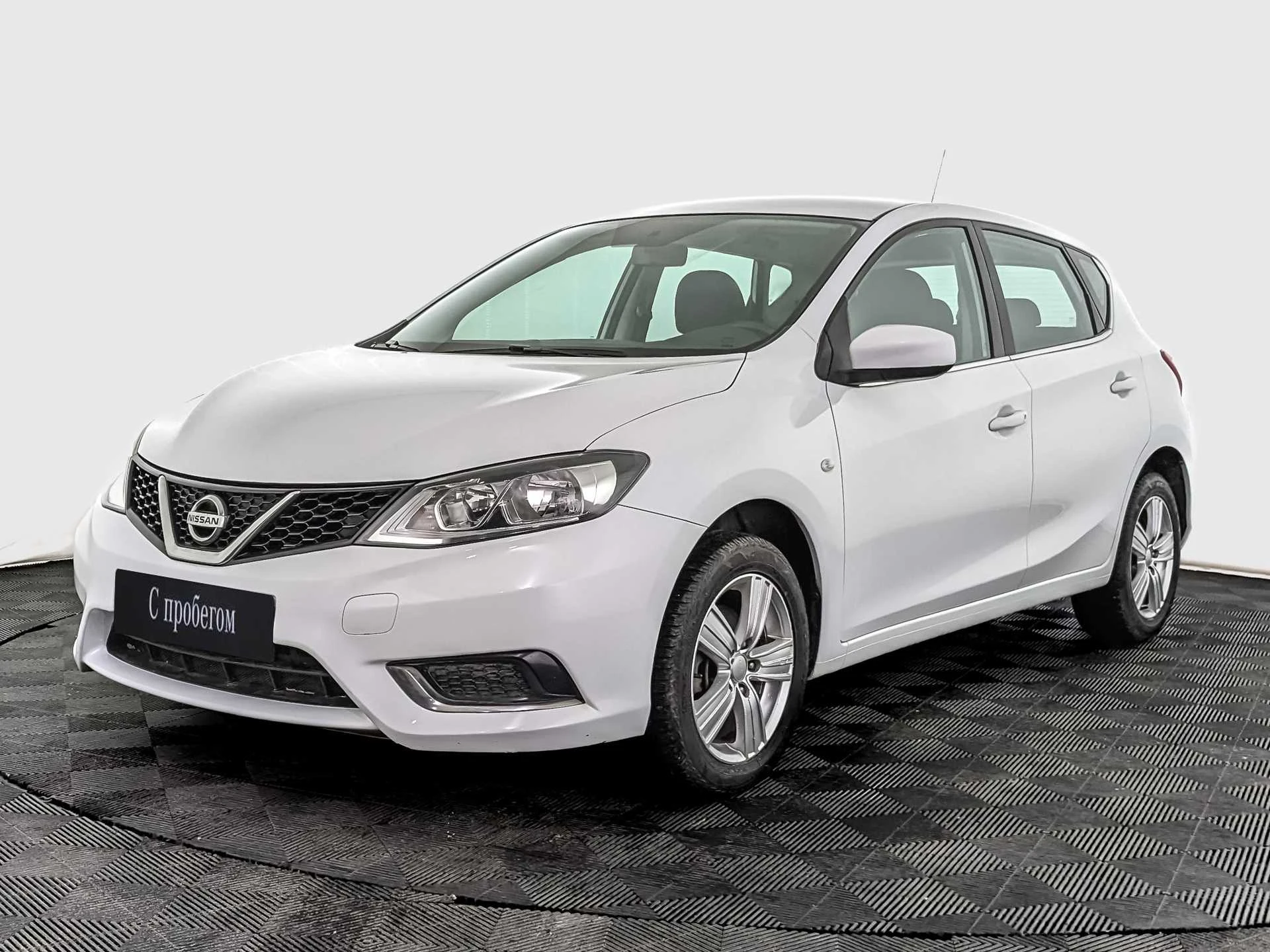 NISSAN TIIDA, 2015, пробег 125 112 км, цена от 960 000 руб.